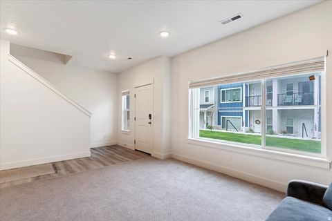 Tiny photo for 1112 N 1880 W, Farmington, UT 84025 (MLS # 2172637)