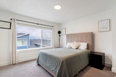 Tiny photo for 1112 N 1880 W, Farmington, UT 84025 (MLS # 2172637)
