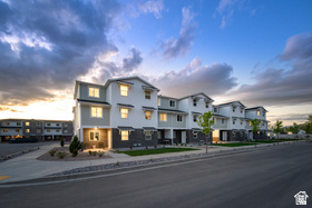 SILVER OAKS - Residential