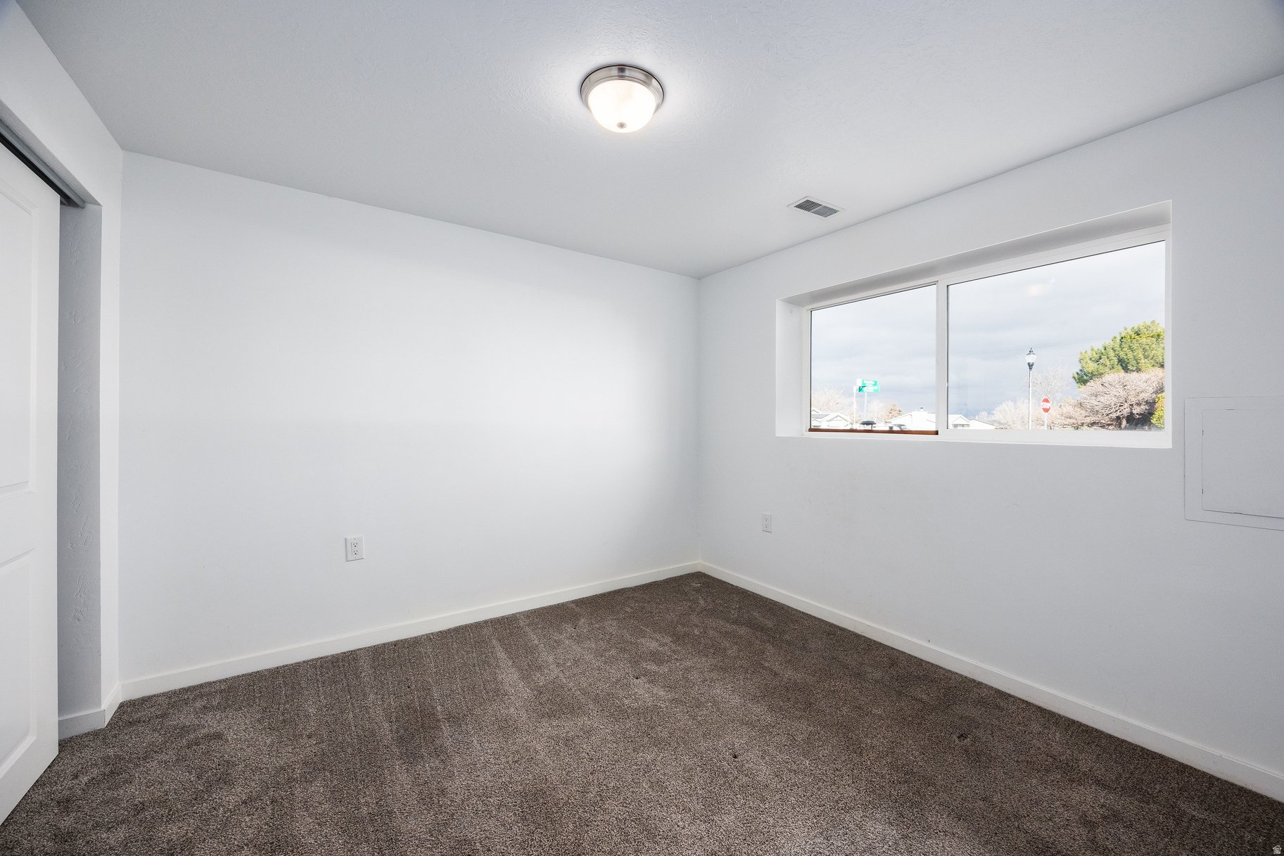 OQUIRRH SHADOWS #8 - Residential Income