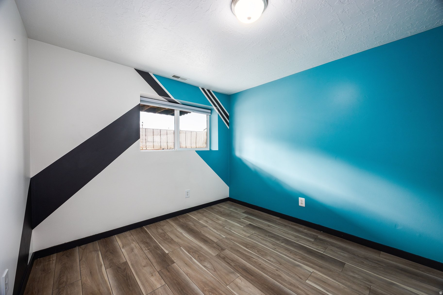 OQUIRRH SHADOWS #8 - Residential Income