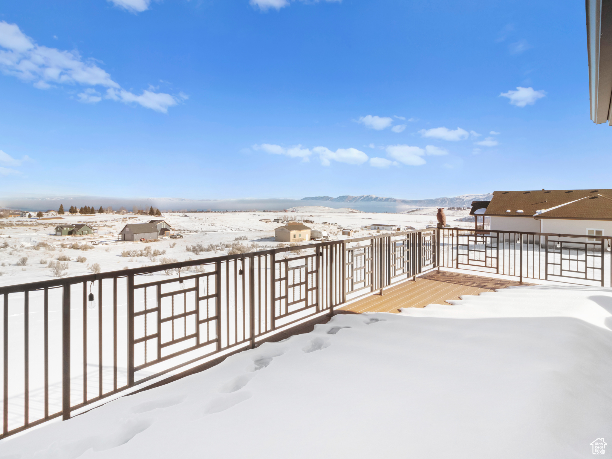 3092 S Country Club Way, Garden City, Utah image 4