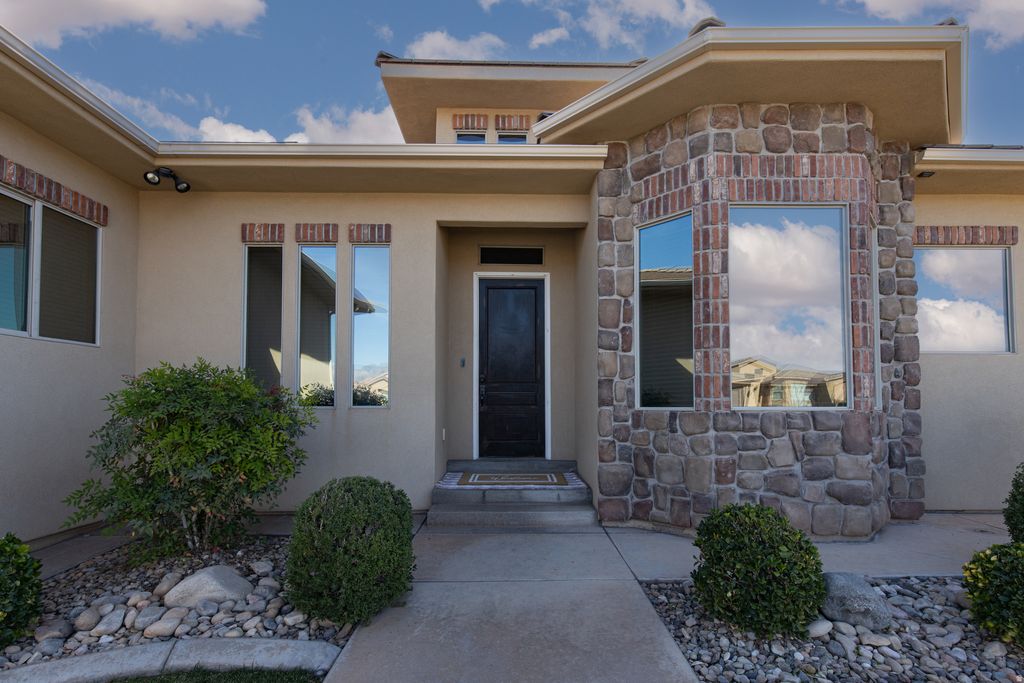 Photo of 2832 E 410 N, Saint George, UT 84790 (MLS # 2135906)