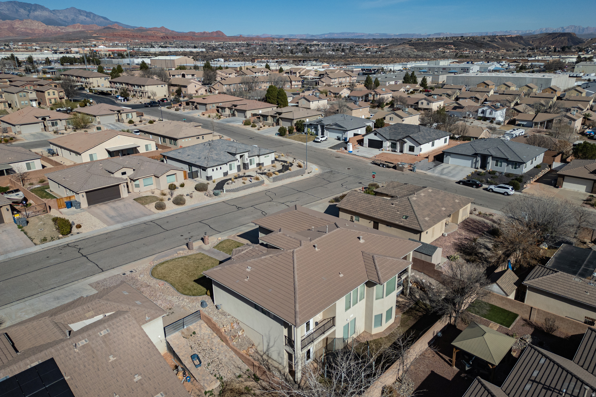 SOUTH POINTE - Residential