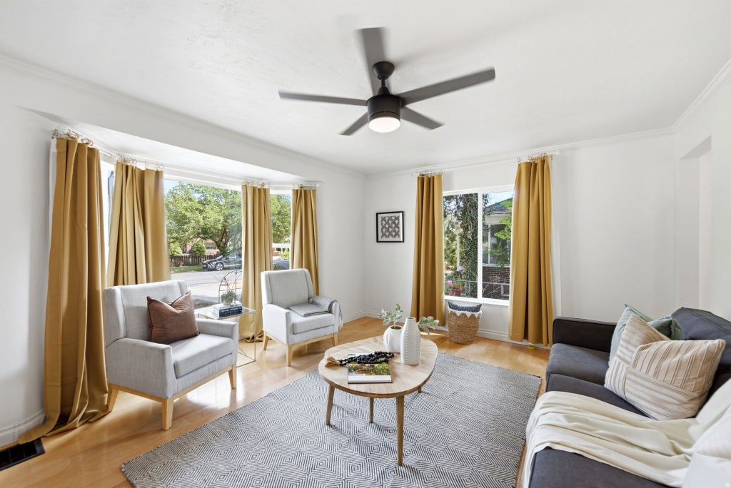 Photo of 985 N AMERICAN BEAUTY DR, Salt Lake City, UT 84116 (MLS # 2178815)