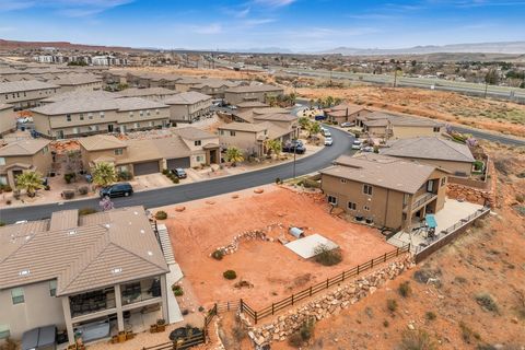 Tiny photo for 433 N CREEK RIDGE DR #206, Washington, UT 84780 (MLS # 2136708)