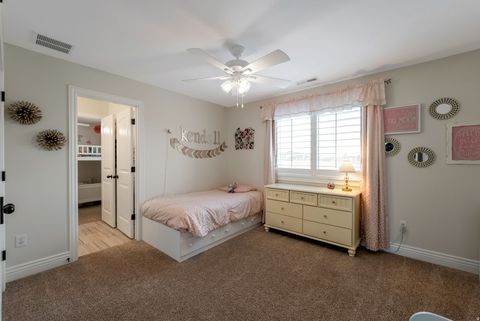 Tiny photo for 10676 S URBAN RIDGE CV W, South Jordan, UT 84095 (MLS # 2132755)