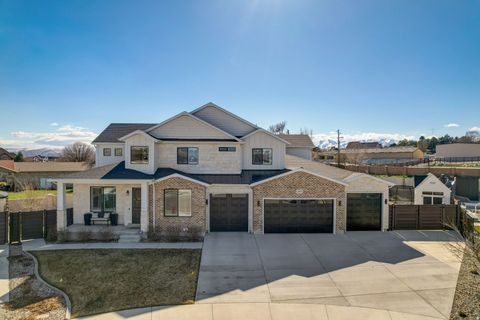 Tiny photo for 10676 S URBAN RIDGE CV W, South Jordan, UT 84095 (MLS # 2132755)