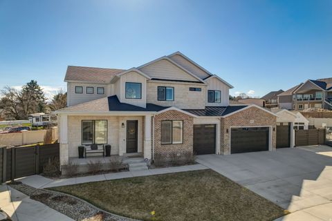 Tiny photo for 10676 S URBAN RIDGE CV W, South Jordan, UT 84095 (MLS # 2132755)