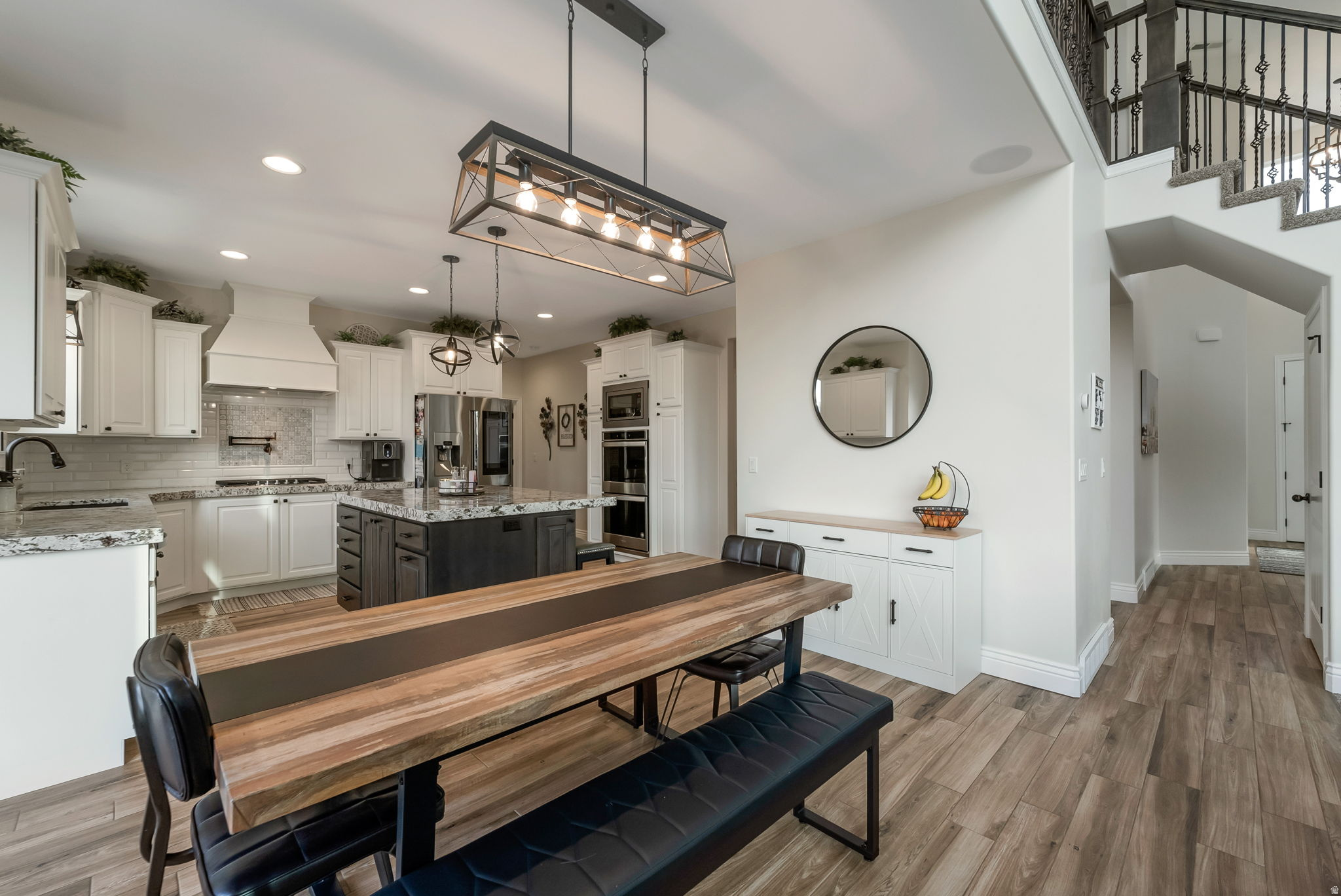 URBAN RIDGE COVE - Residential