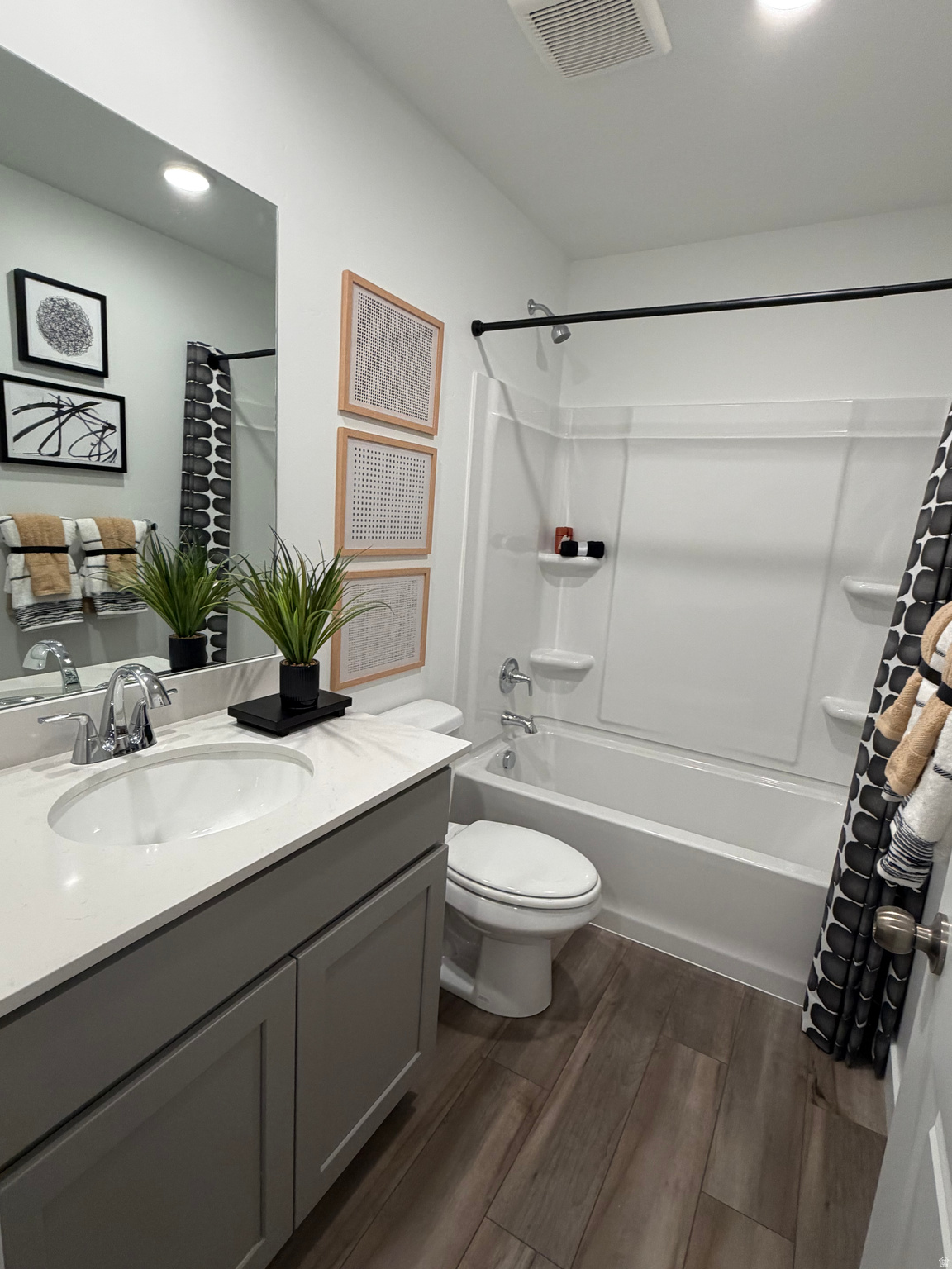 HIGHLINE AT AMERICAN FORK - Residential