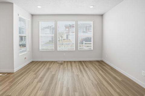 Tiny photo for 2014 N CHIANTI ST, Saratoga Springs, UT 84045 (MLS # 2129936)