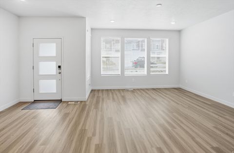 Tiny photo for 2014 N CHIANTI ST, Saratoga Springs, UT 84045 (MLS # 2129936)