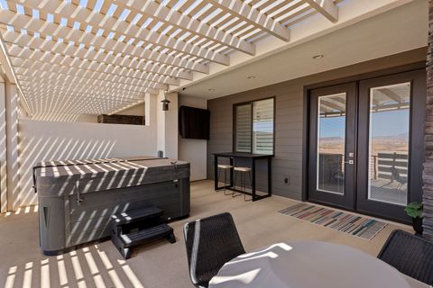 Tiny photo for 5416 S AQUAMARINE LN, Saint George, UT 84790 (MLS # 2156776)