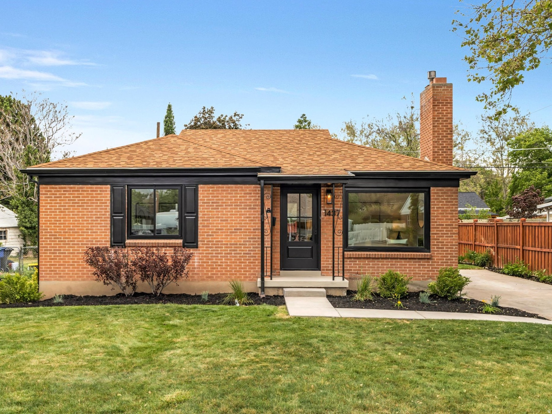 MOUNTAIR ACRES - Residential