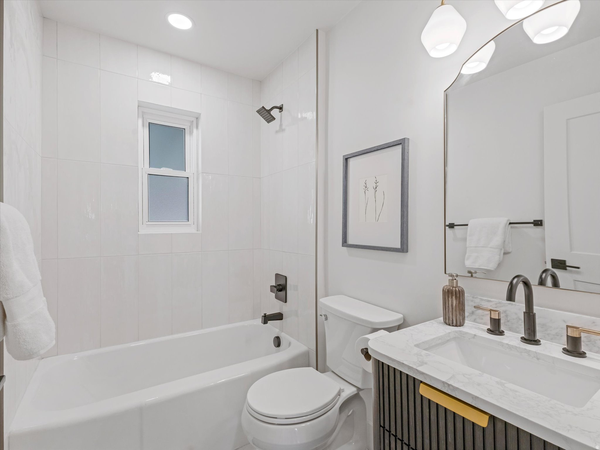 MOUNTAIR ACRES - Residential