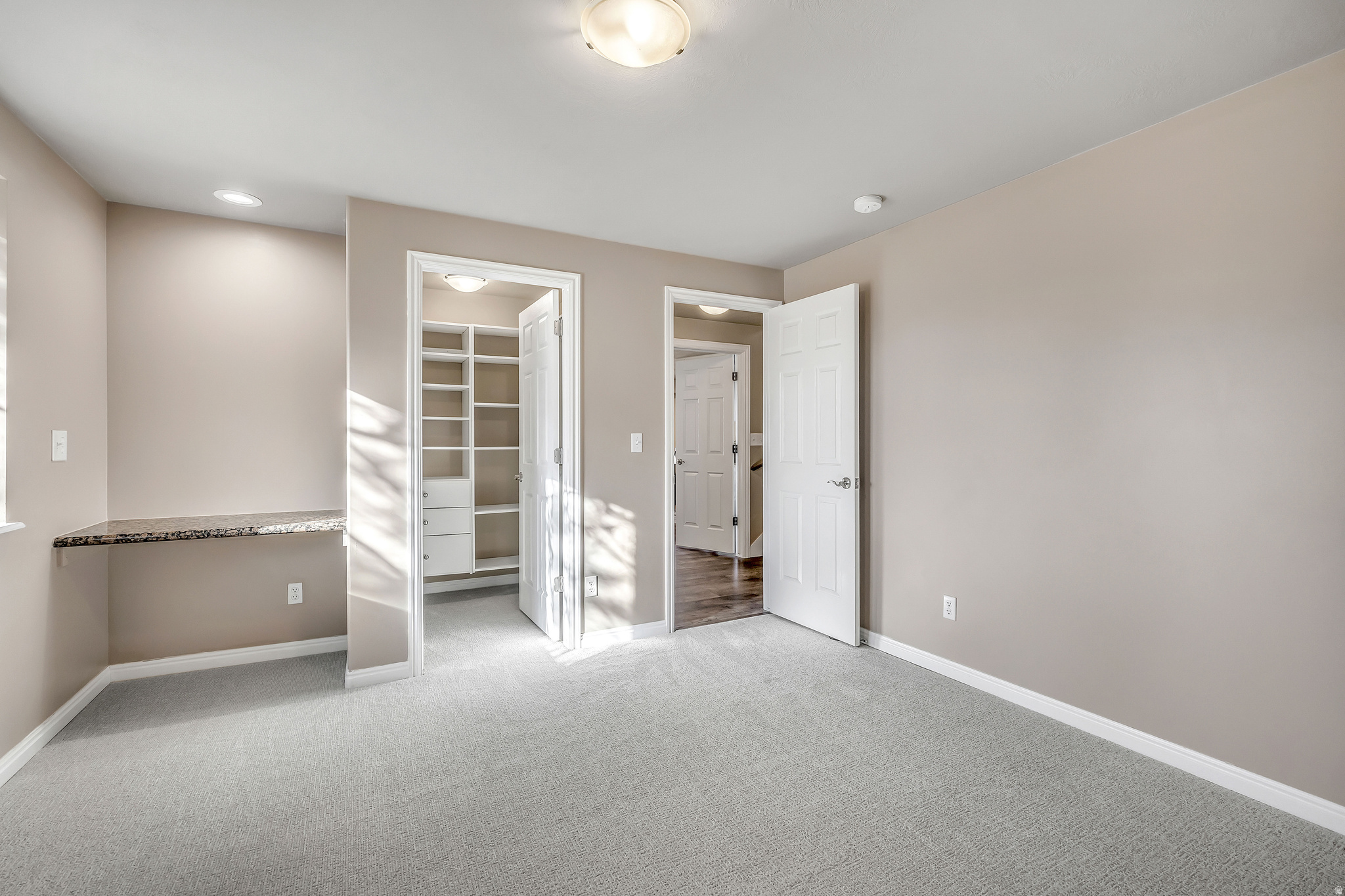 SOUTH MOUNTAIN - Residential