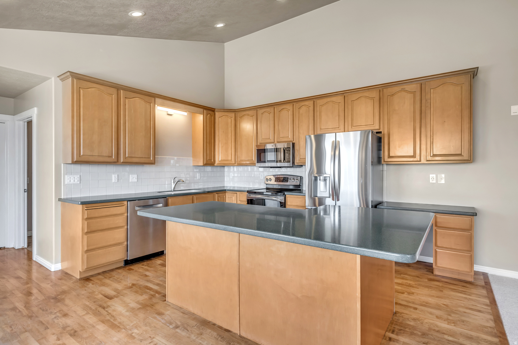 SOUTH MOUNTAIN - Residential