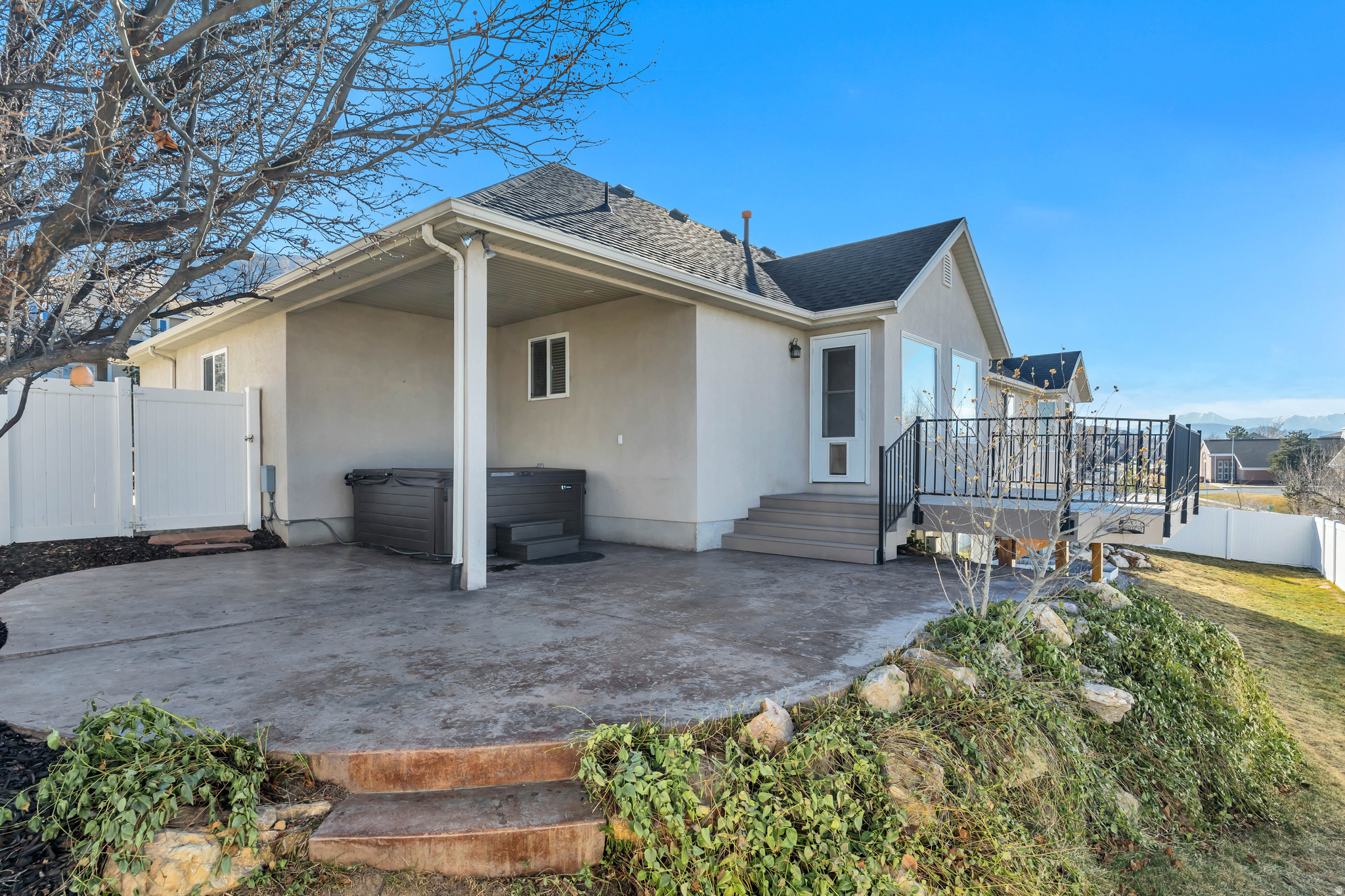 SOUTH MOUNTAIN - Residential