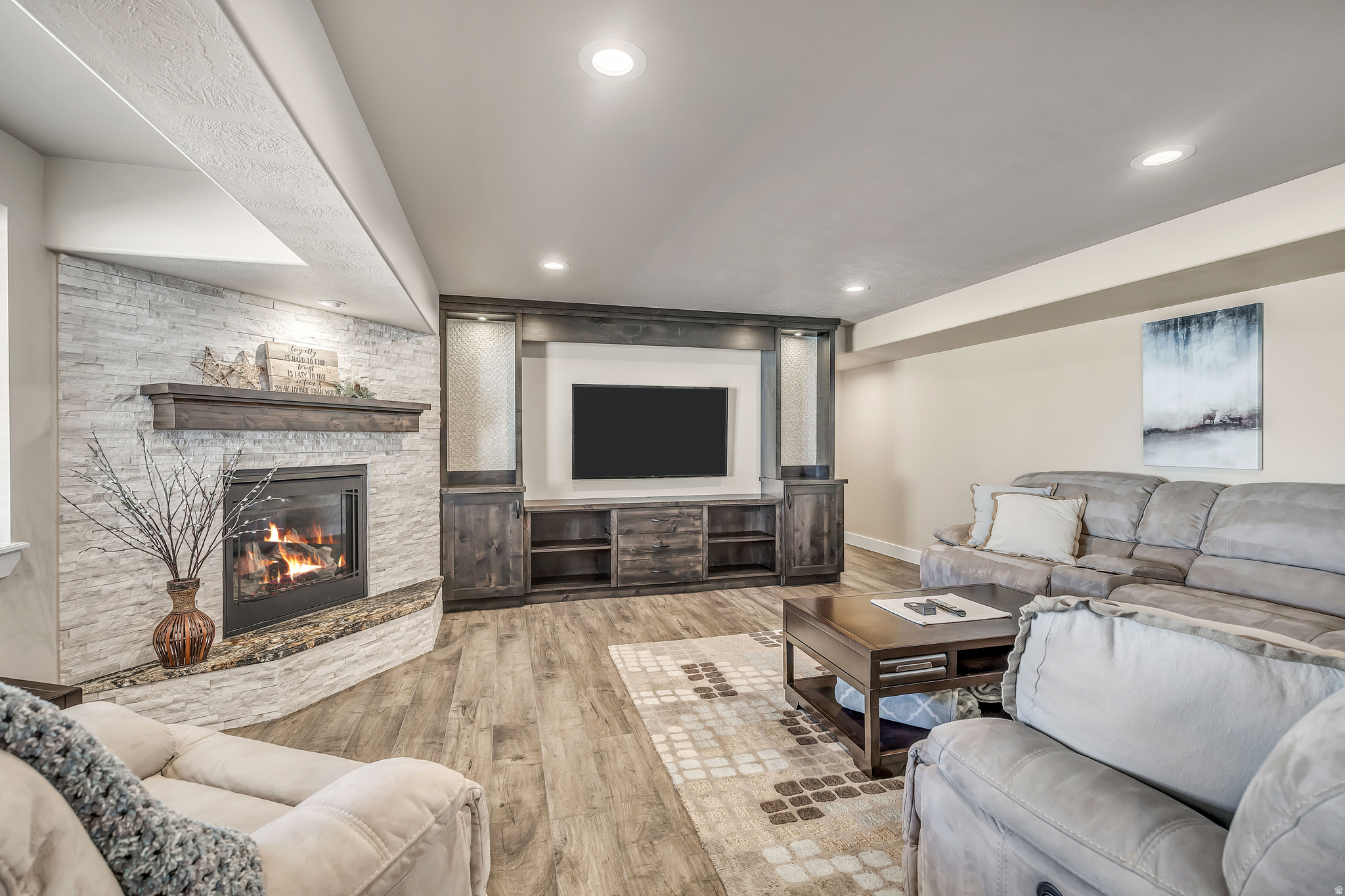 SOUTH MOUNTAIN - Residential