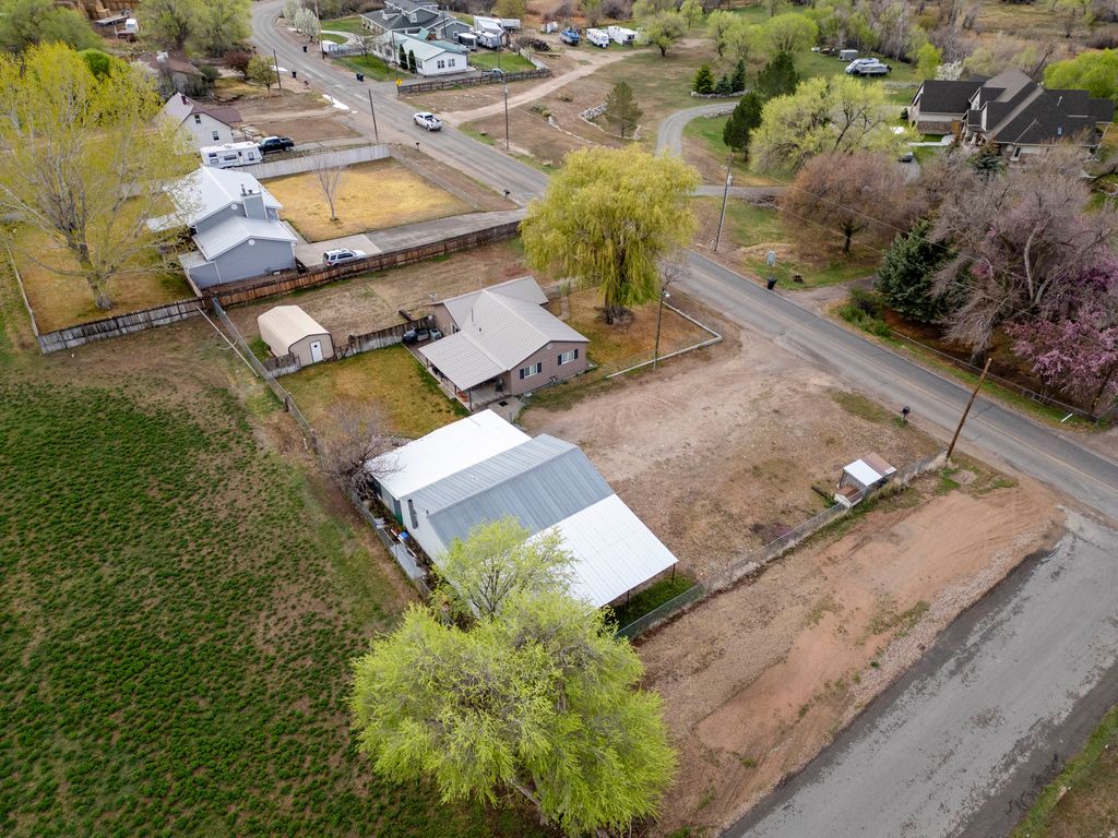 Photo of 2224 W 2500 N, Vernal, UT 84078 (MLS # 2149059)