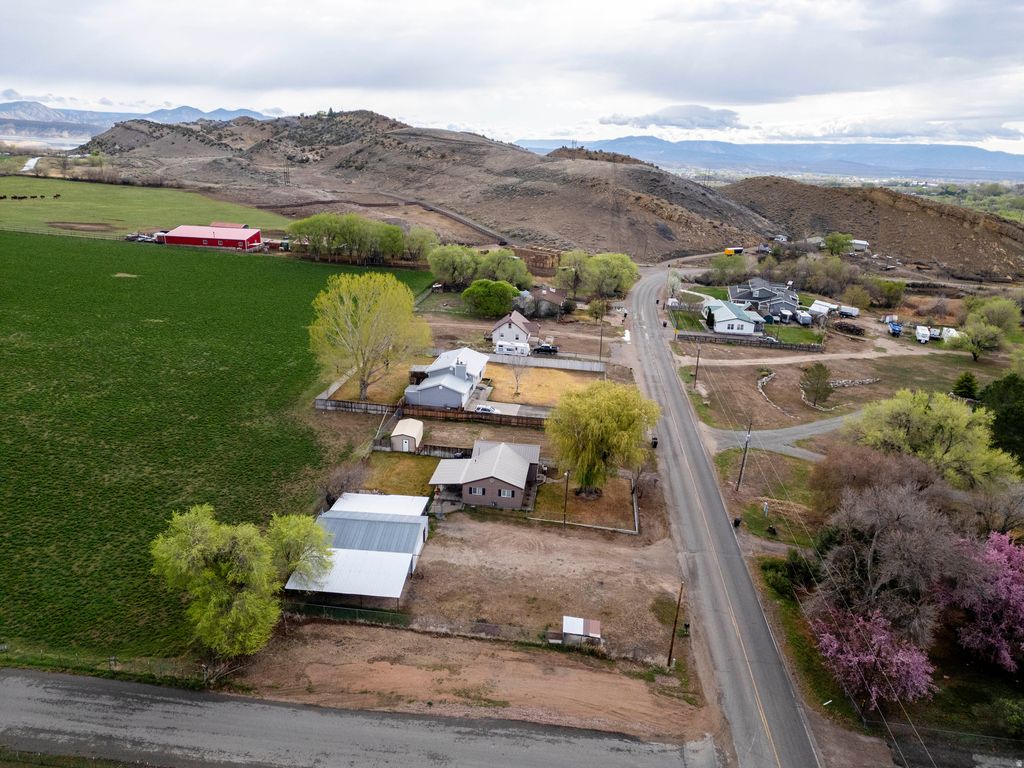 Photo of 2224 W 2500 N, Vernal, UT 84078 (MLS # 2149059)