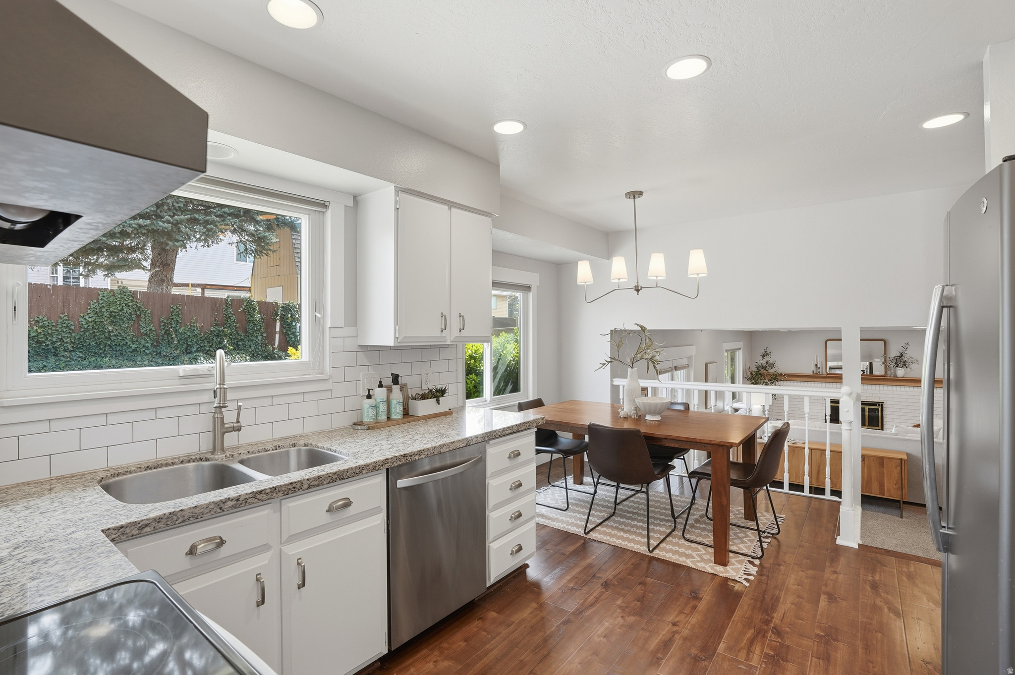 EASTRIDGE 2 - Residential