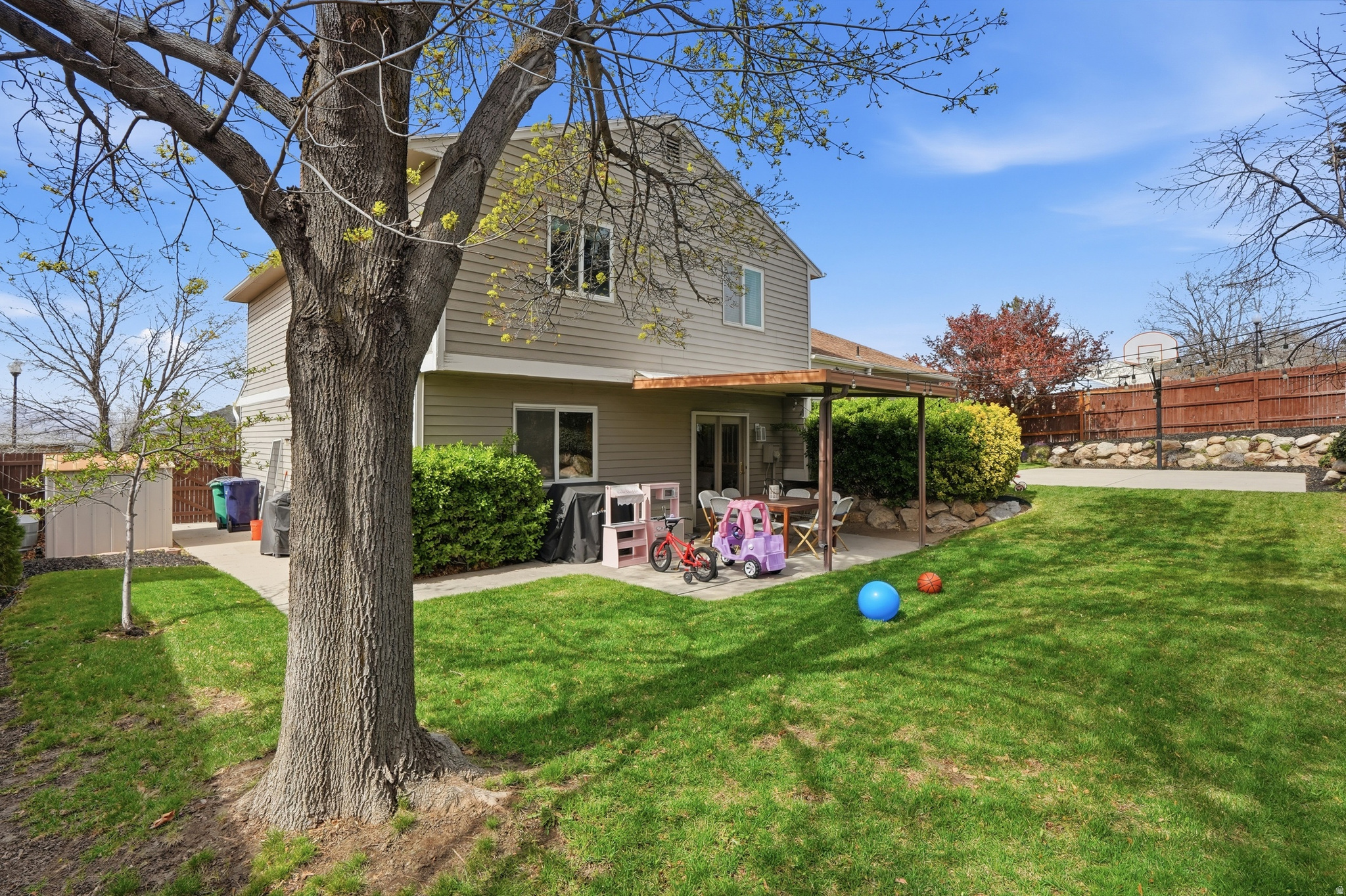 EASTRIDGE 2 - Residential