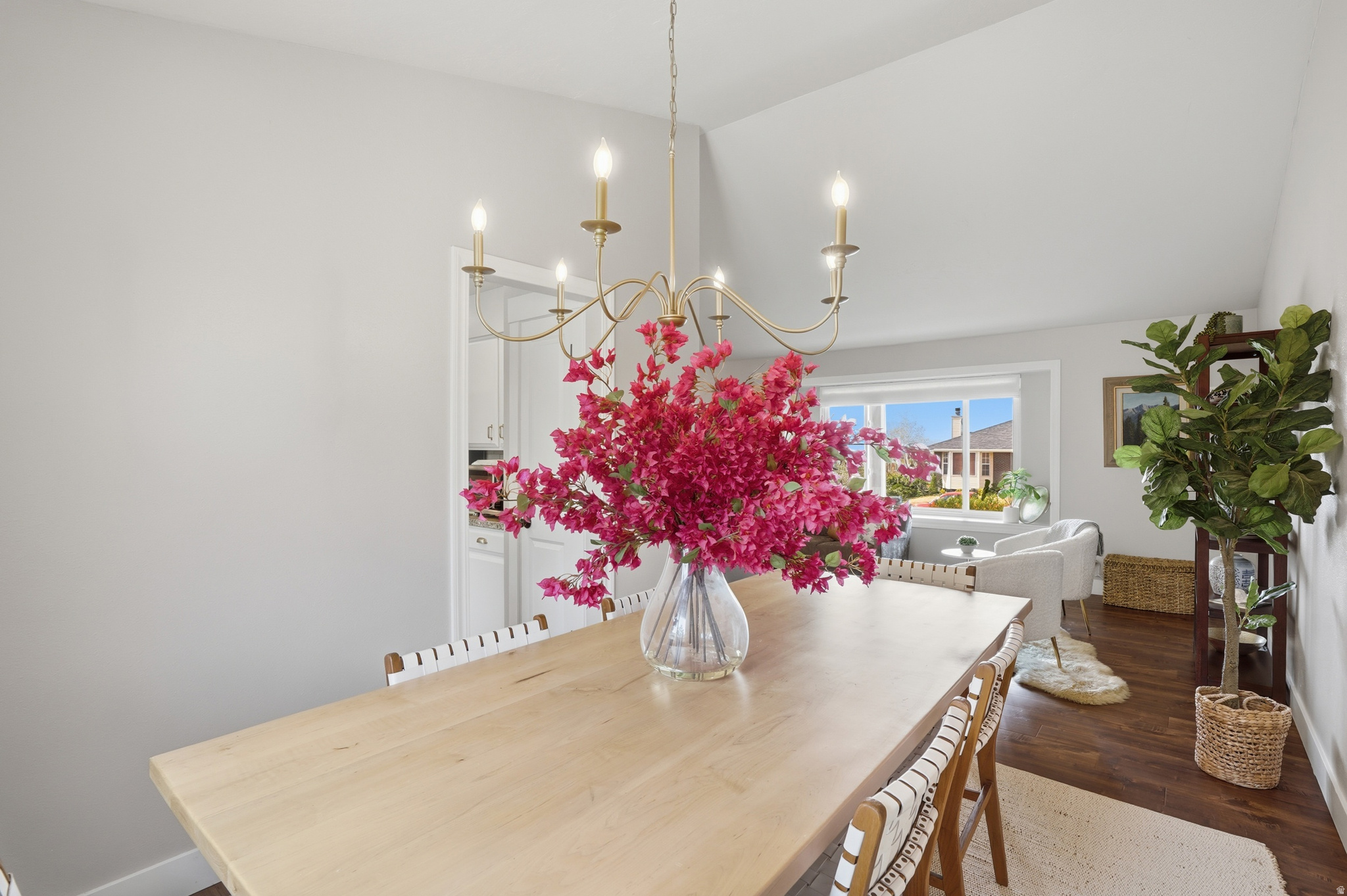 EASTRIDGE 2 - Residential