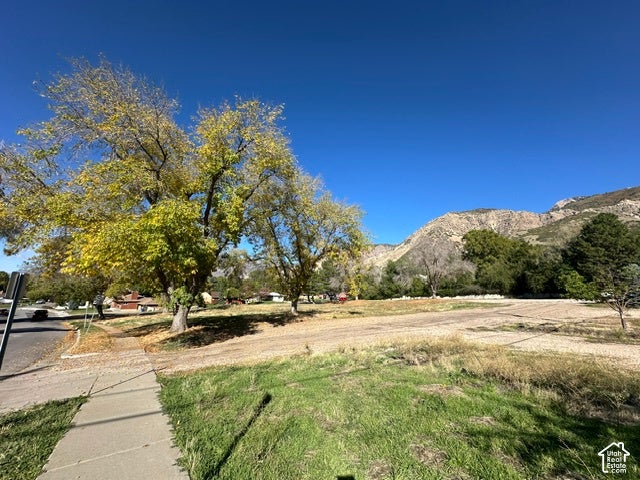 Photo of 1425 E KINGSTON DR S, Ogden, UT 84403 (MLS # 2192806)