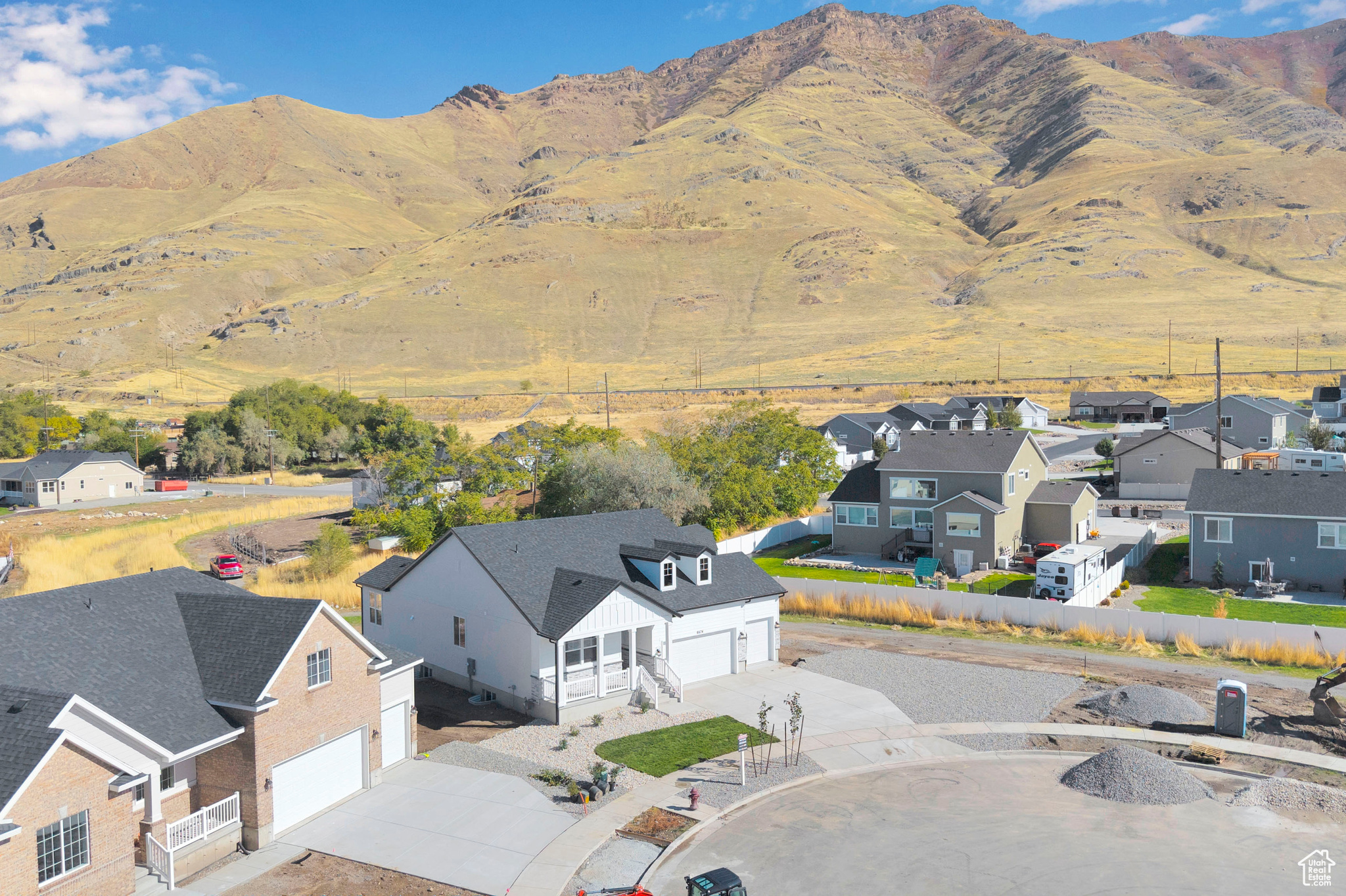 PASTURES AT SADDLEBACK - Residential