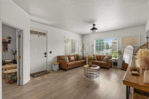 Tiny photo for 152 S 930 E, American Fork, UT 84003 (MLS # 2151303)