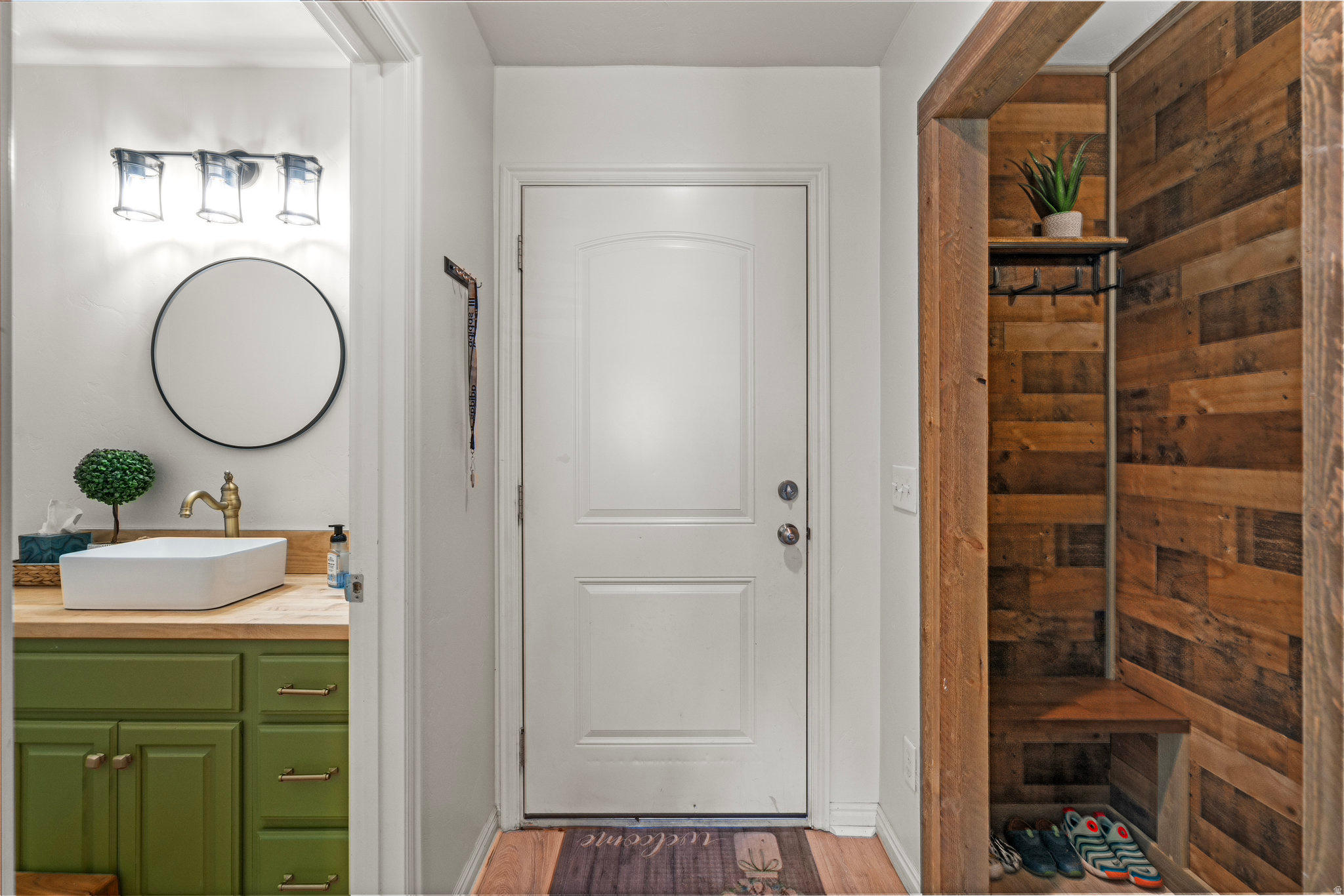 HAYMAKER RETREAT - Residential