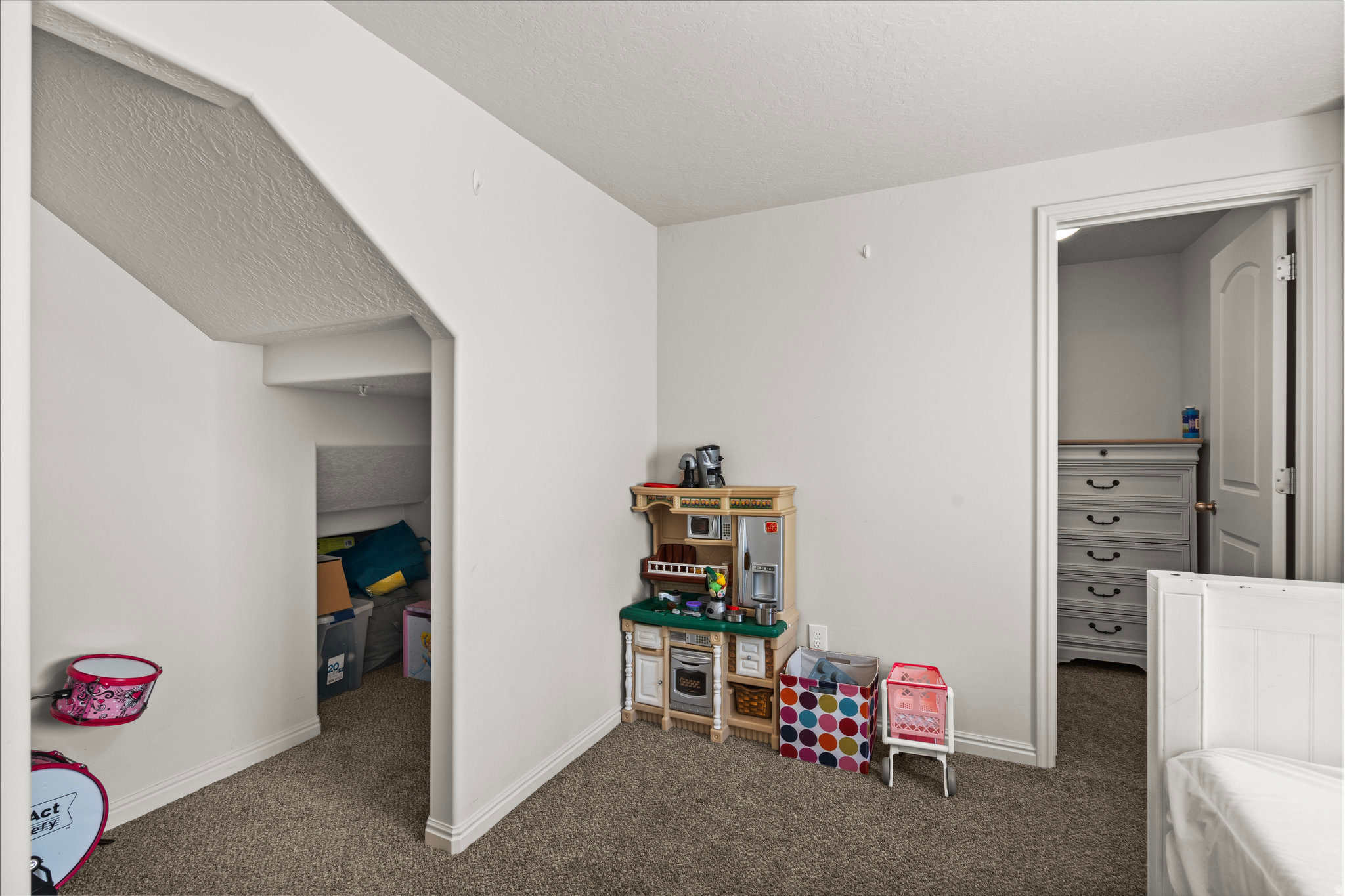 HAYMAKER RETREAT - Residential