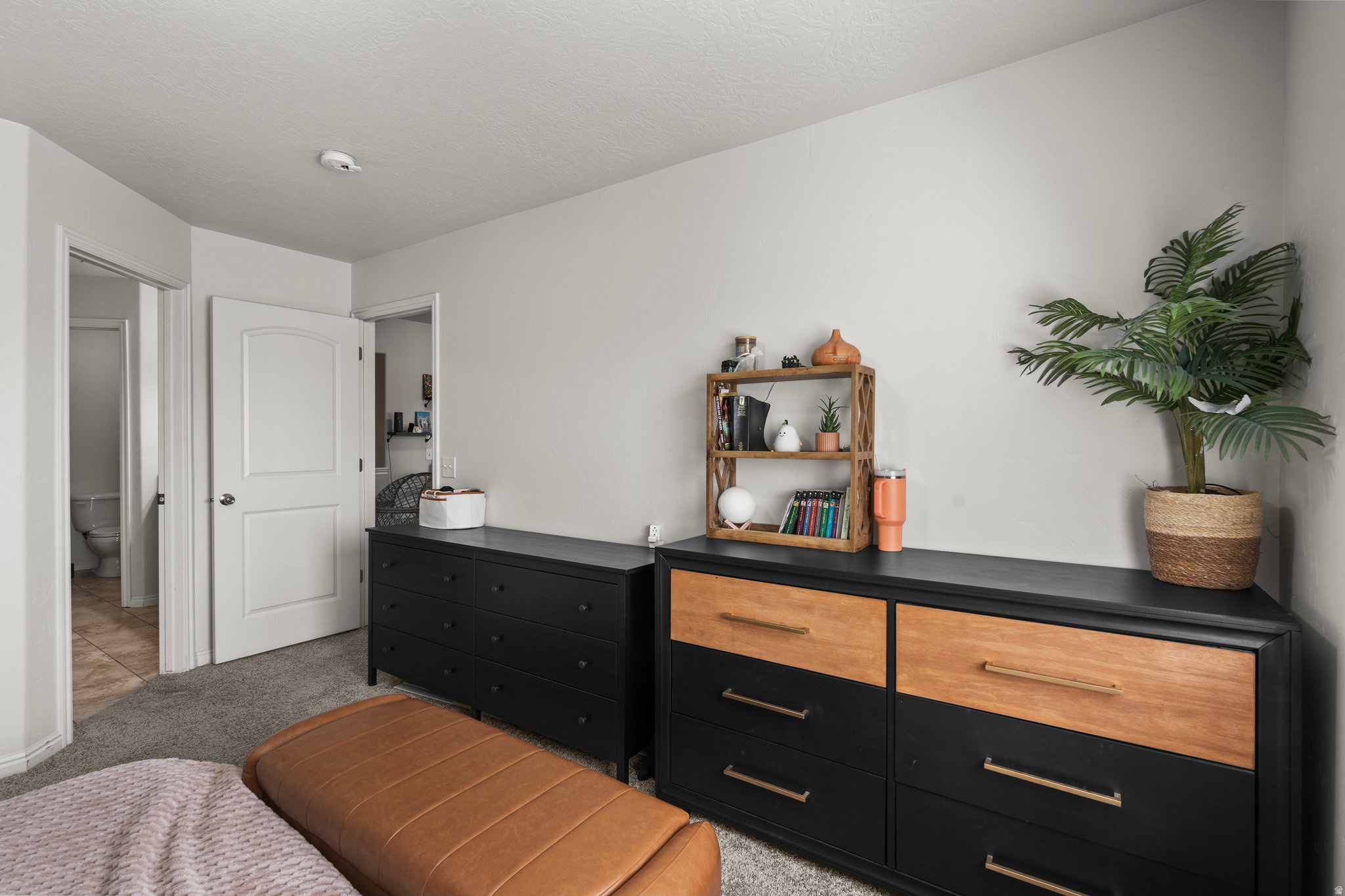 HAYMAKER RETREAT - Residential