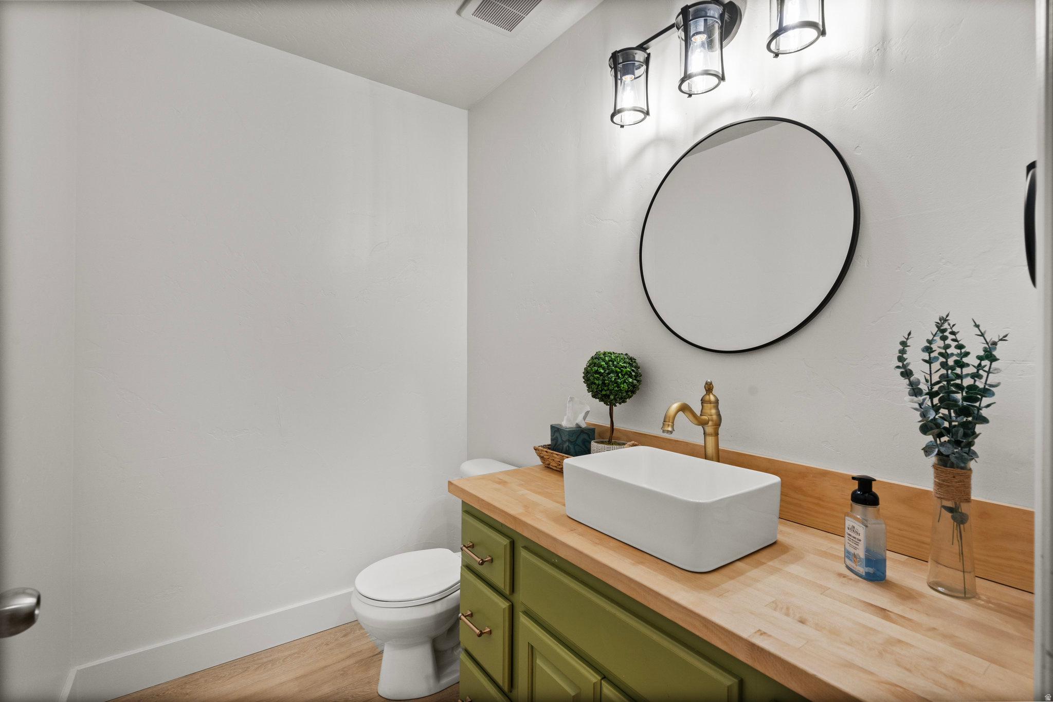 HAYMAKER RETREAT - Residential