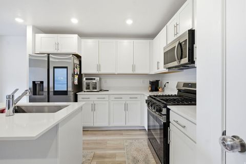 Tiny photo for 2063 S 920 E, Heber City, UT 84032 (MLS # 2130466)