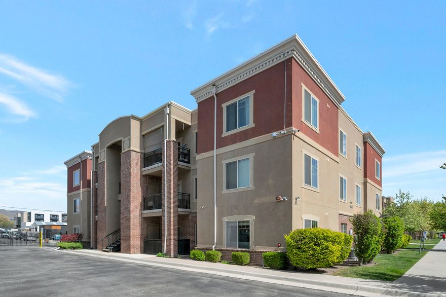 Part of the three-story Belmont Condominium complex, this newly available two-bedroom two-bath corner unit brings modern living and convenience together in an affordable entry-level package. Set in a tree-lined neighborhood of mostly single-family homes, the complex is ideally situated three short blocks from Liberty Park and attractions like the Liberty Island Gazebo, the Sunday Craft Market, and the Tracy Aviary and Botanical Gardens. Parking is gated, convenient, and secure, so feel free to leave the car at home and walk to the nearby shops of the Maven District or the popular bars and eateries of 9th and 9th, like the Proper Burger Company, the Chubby Baker, or the East Liberty Tap House. The front door of this ground floor apartment opens into a spacious living room filled with great afternoon sunshine and a sliding glass door that opens to a private patio and storage unit. Space-saving touches include an enclosed in-unit washer and dryer and doored pantry. The efficiency kitchen boasts recently updated stainless steel appliances and a working island with an eat-in bar made for entertaining. There is also space for a more formal dining area. The first bedroom off the main living room is generously proportioned with its own bathroom and step-in shower. Down the hall, an even larger owner's bedroom has a full en-suite bath and a large walk-in closet with built in shelving, making this the perfect marriage of location, convenience, and enlightened urban living.