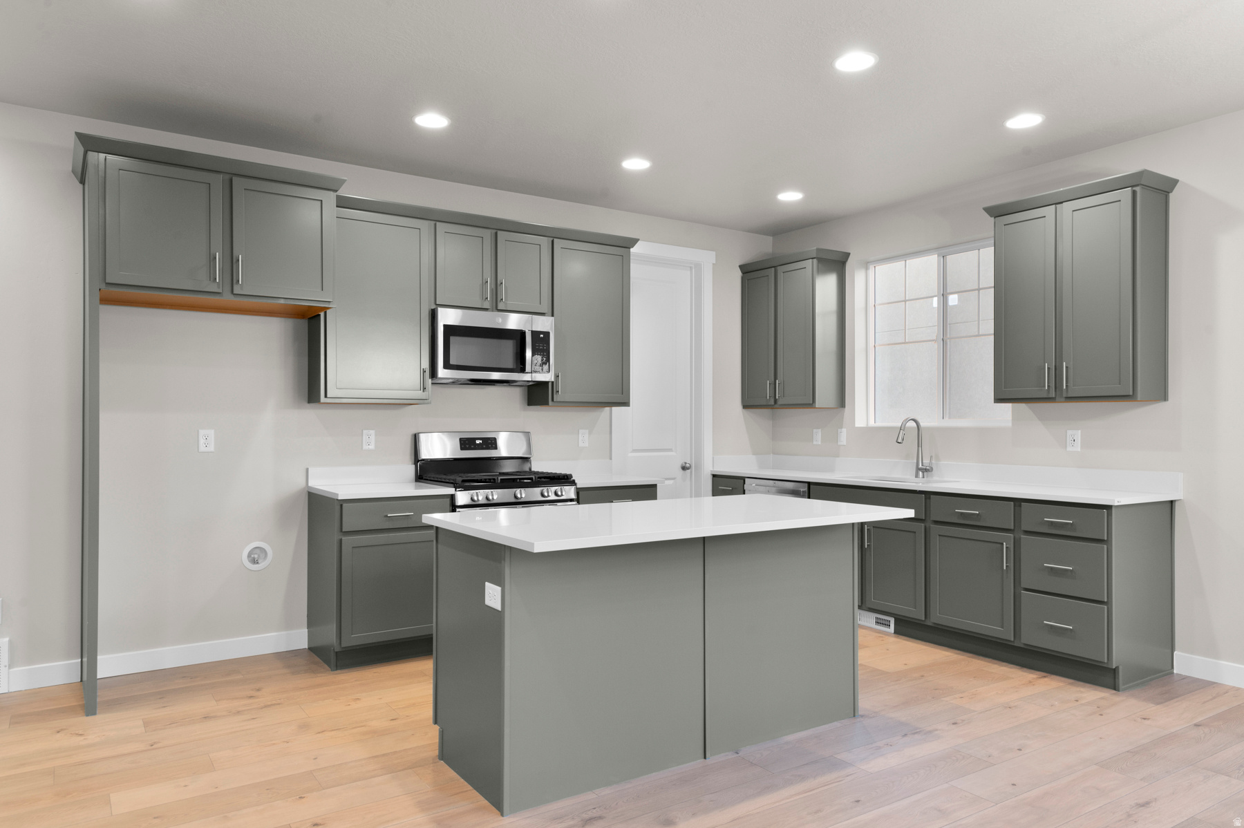 OVERLAND GARDENS D194 - Residential