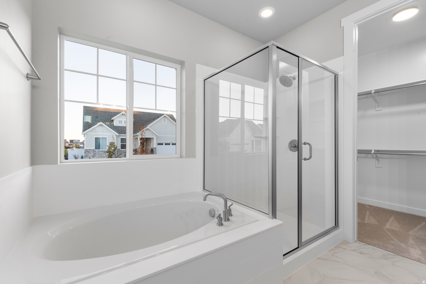 OVERLAND GARDENS D194 - Residential