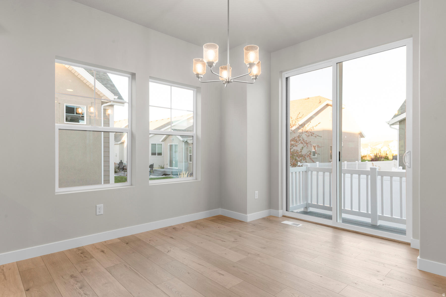 OVERLAND GARDENS D194 - Residential