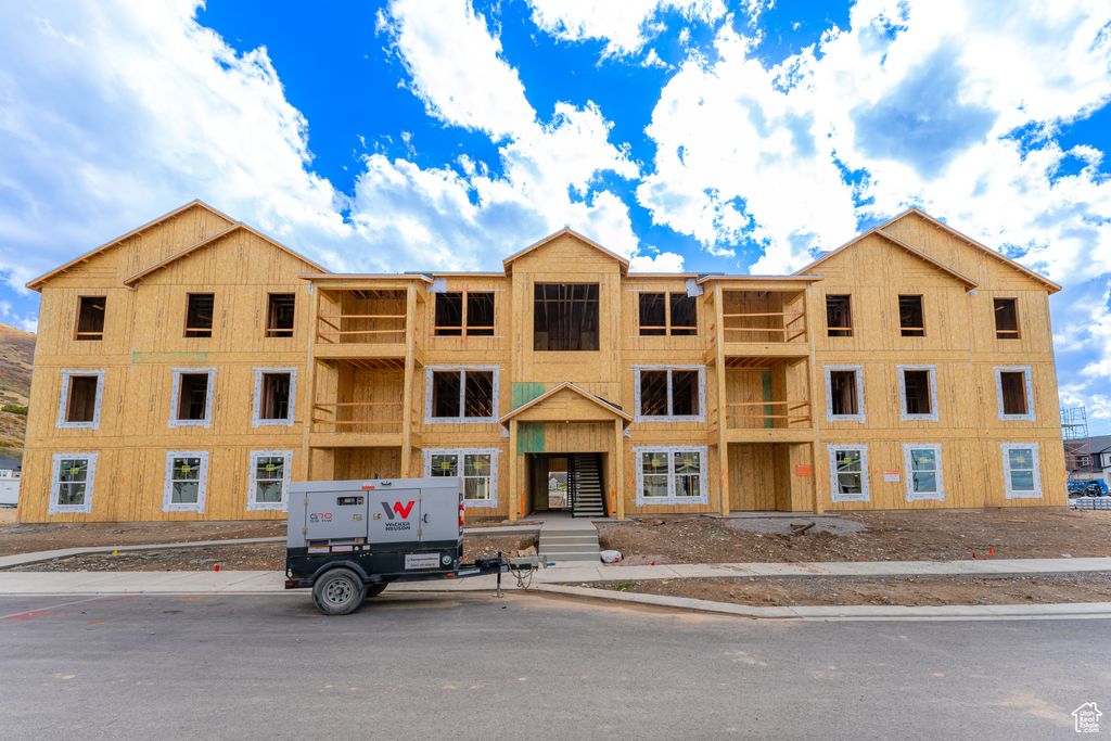 Photo for 709 W 4500 S #N203, Mapleton, UT 84664 (MLS # 2110717)