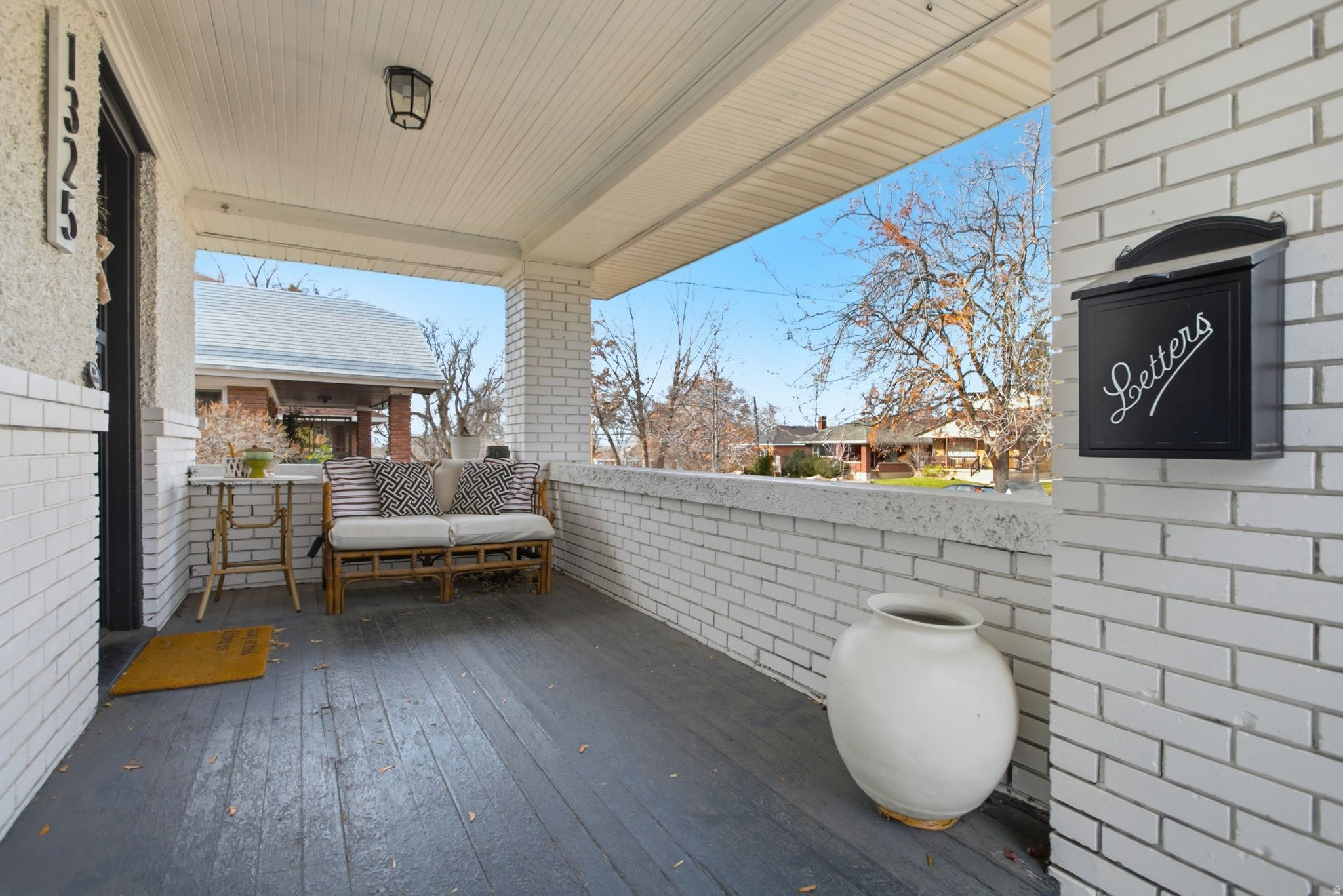 NOB HILL - Residential