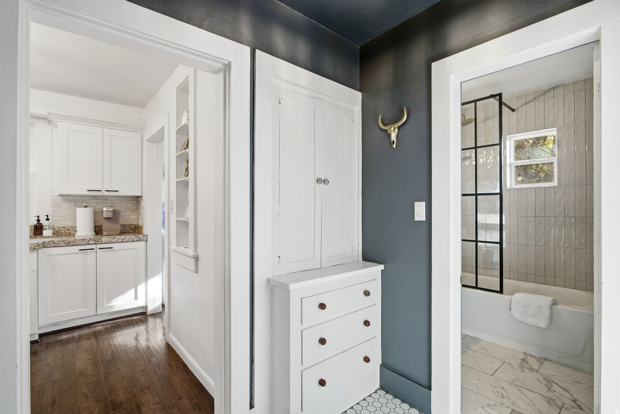 NOB HILL - Residential