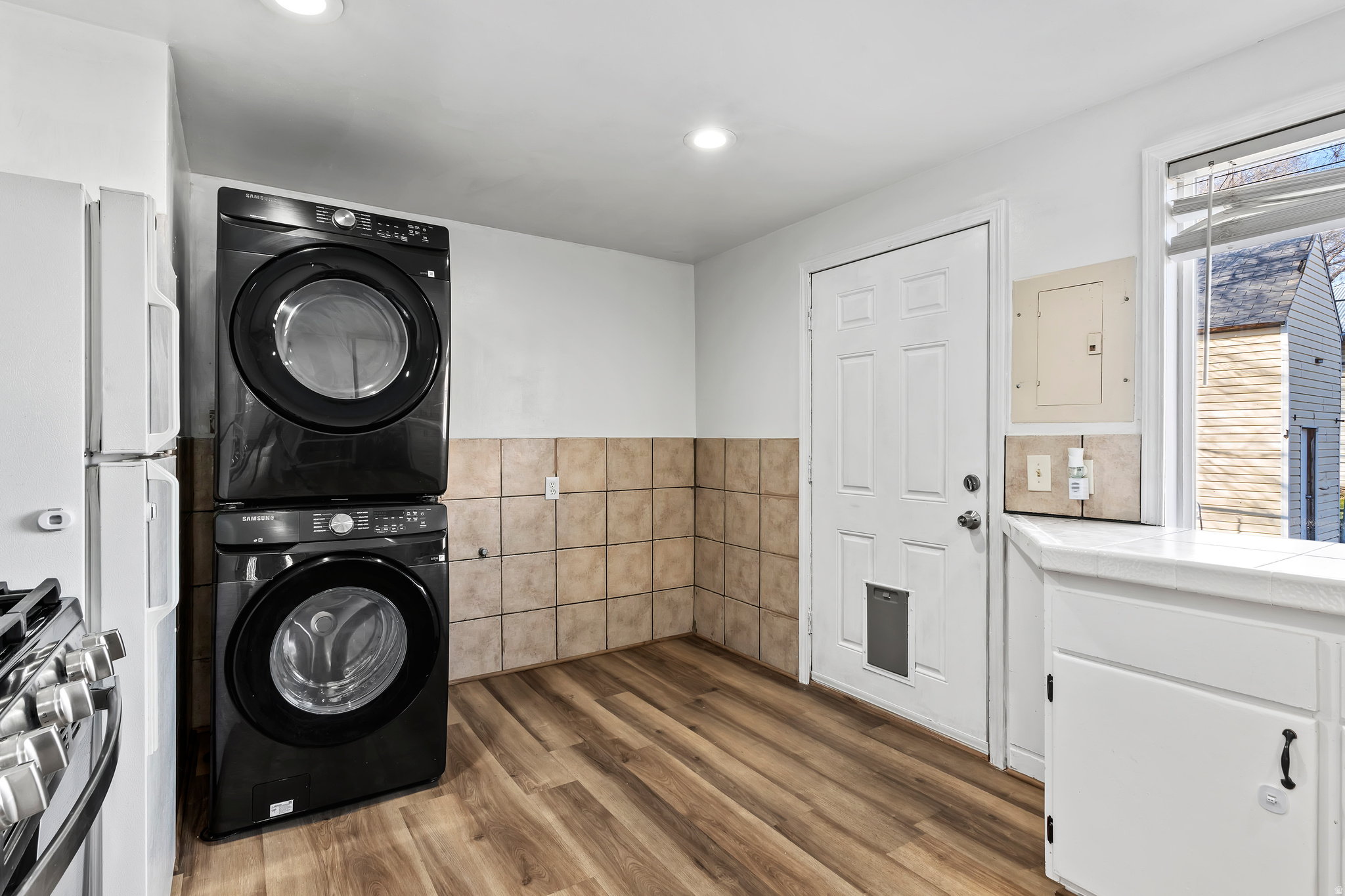 GLENDALE GARDENS - Residential