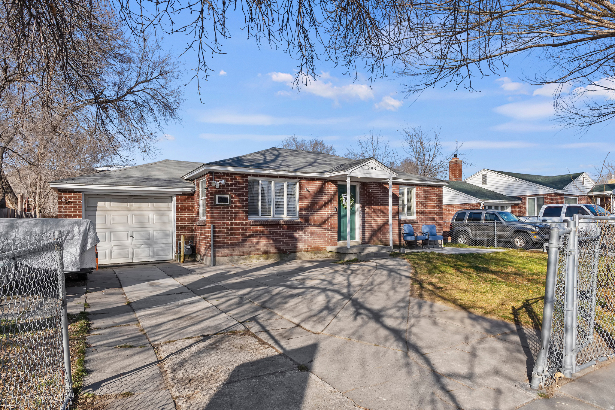 GLENDALE GARDENS - Residential