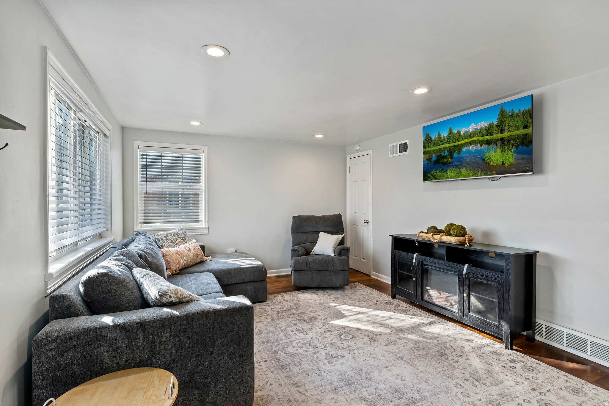 GLENDALE GARDENS - Residential