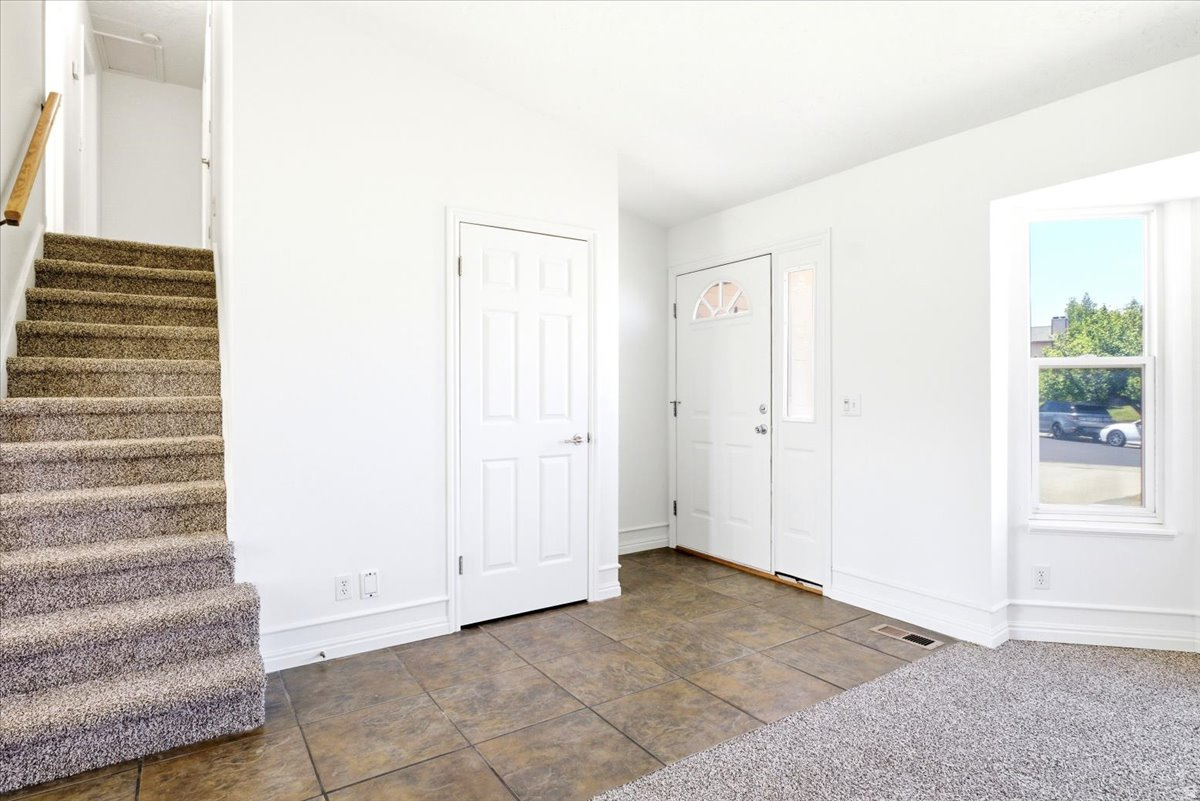 OQUIRRH SHADOWS - Residential