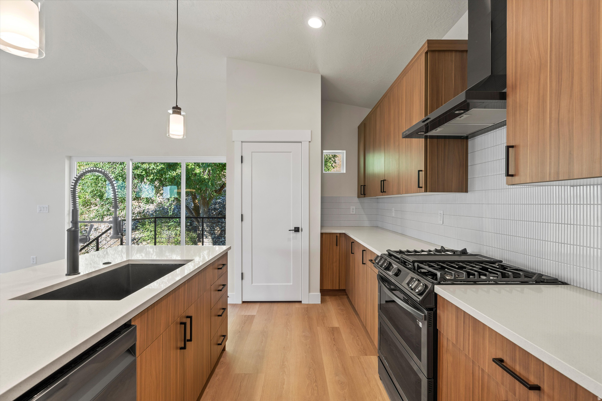 VALLEY VIEW PRUD - Residential