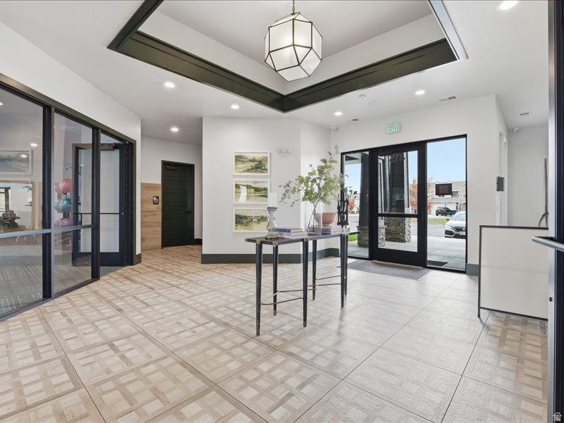 ELK MOUNTAIN - Residential